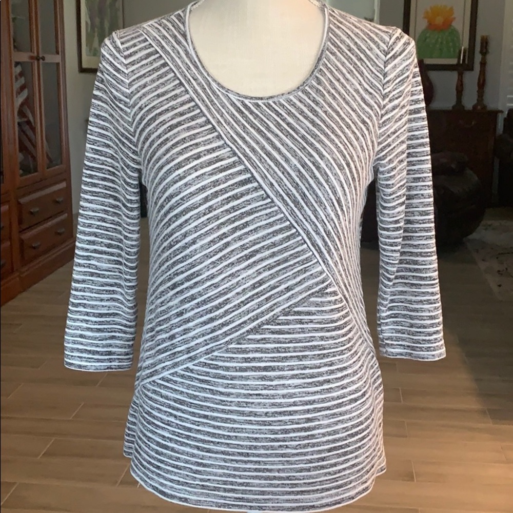 WEEKENDS BY CHICOS, stripe gray and white